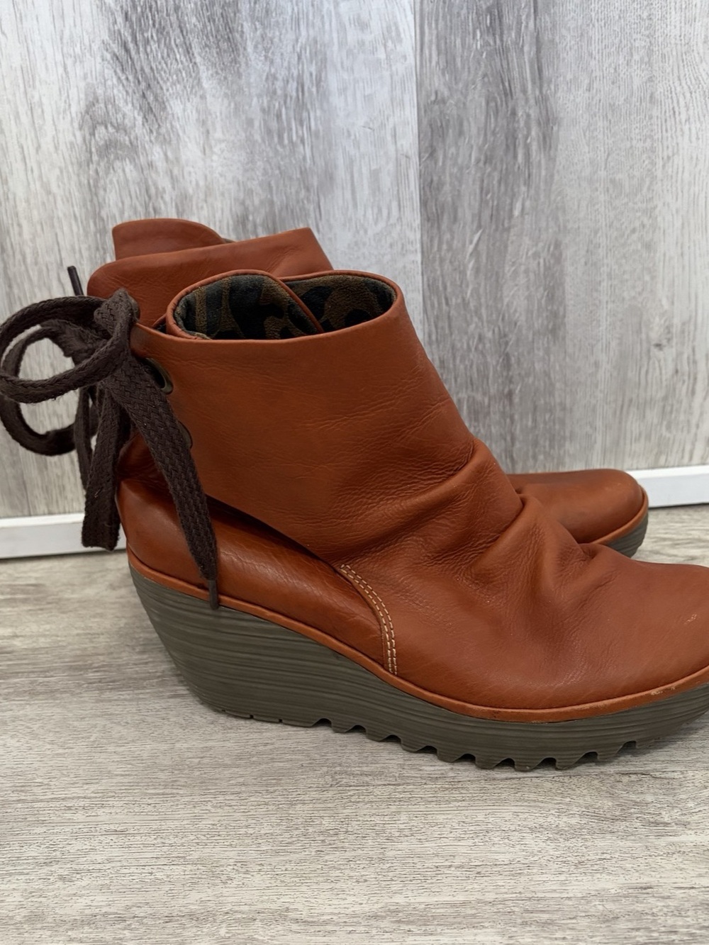 Fly London Yama Boots Women 38 / 7.5 8 Brown Leather Platform Lug Wedge Booties